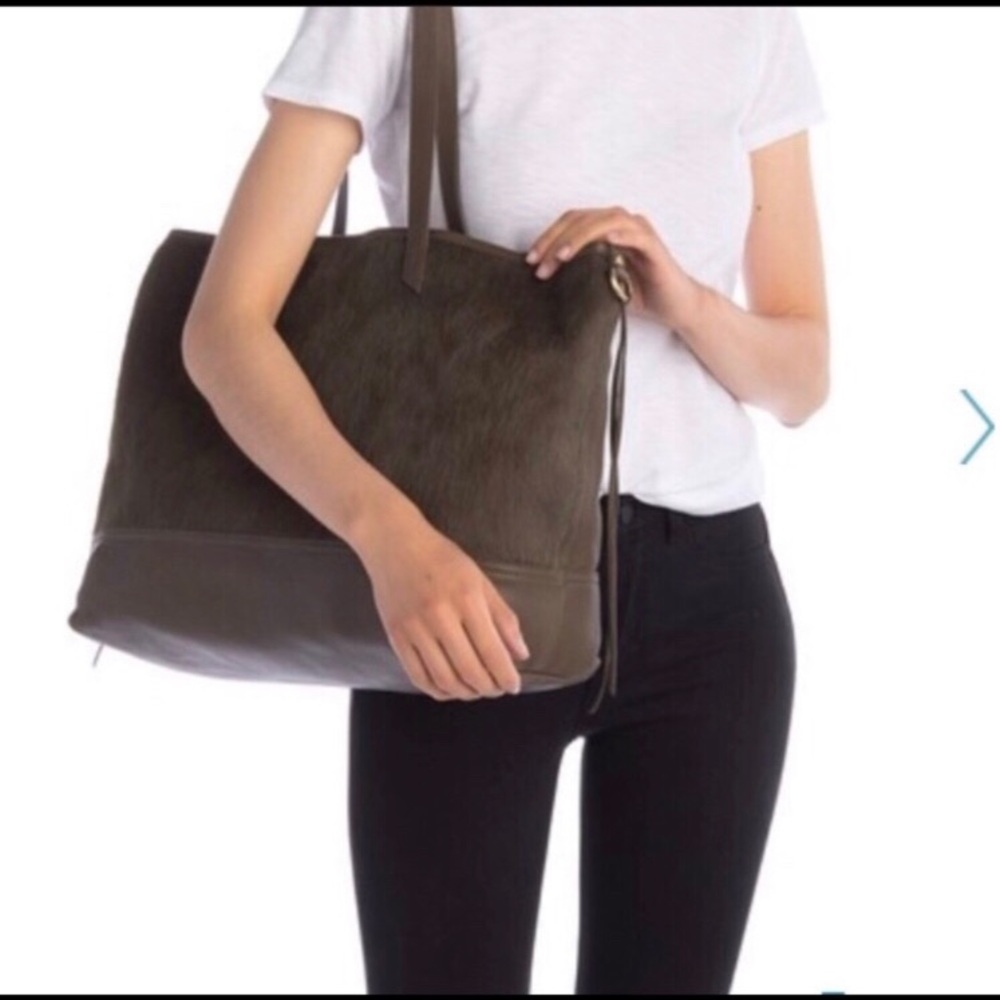Hobo Journey Hide Tote used
